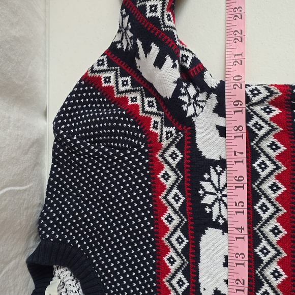 Aspen Holiday Sweater - Picture 5 of 6